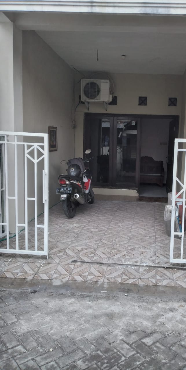 Dijual Rumah Ideal dan Nyaman Pondok Wiguna Regency Surabaya Timur - Image 1