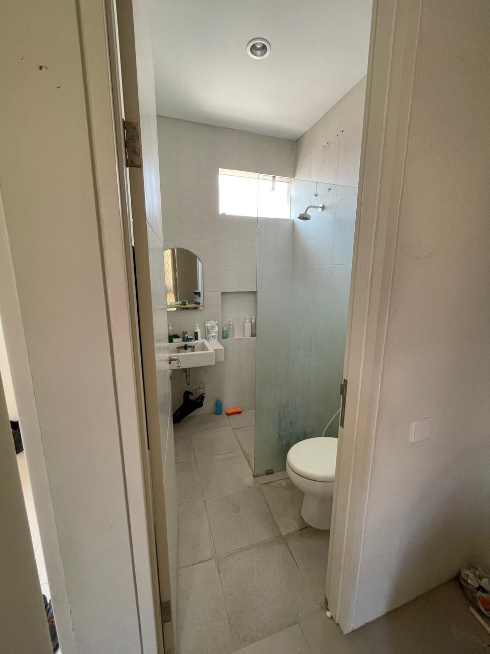 Dijual Rumah Mewah Strategis di Northwest Lake  Surabaya Barat - Thumbnail 2