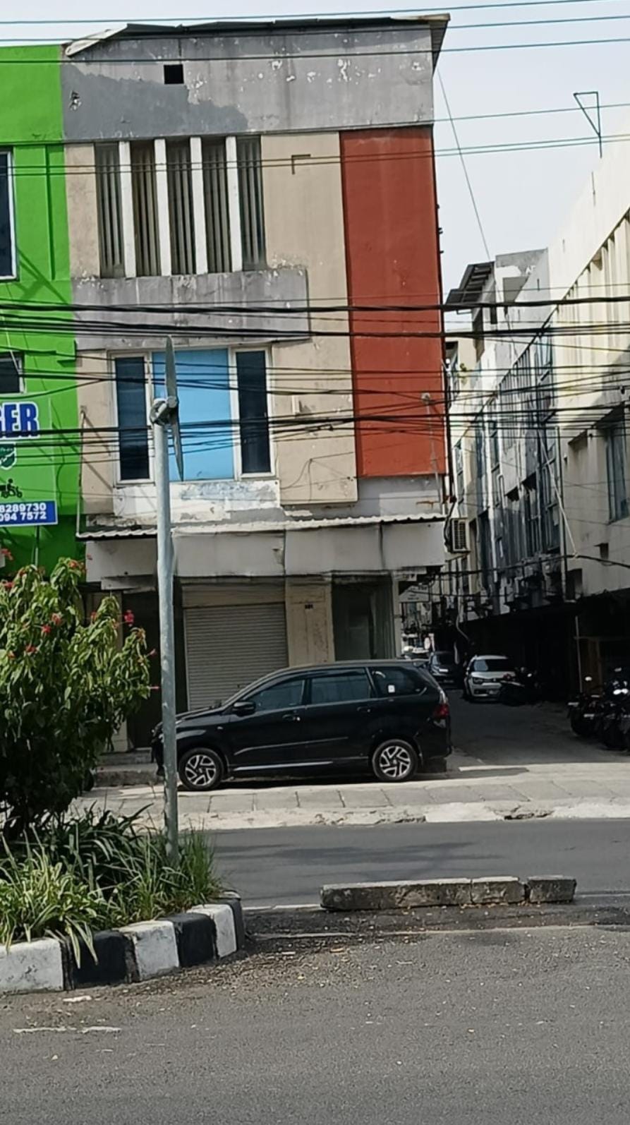 Dijual/Disewakan Ruko Lokasi Strategis di H rMuhammad Surabaya Barat - Image 1