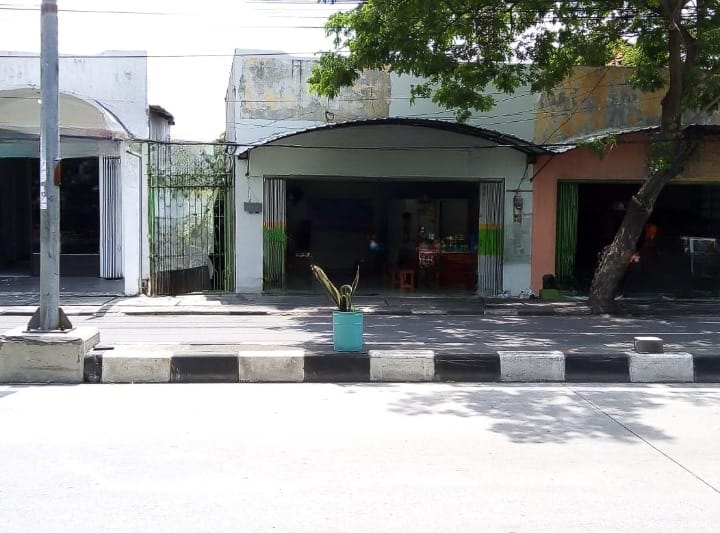 Dijual Tanah dan Bangunan Strategis di Kedung Cowek Surabaya Utara - Image 1