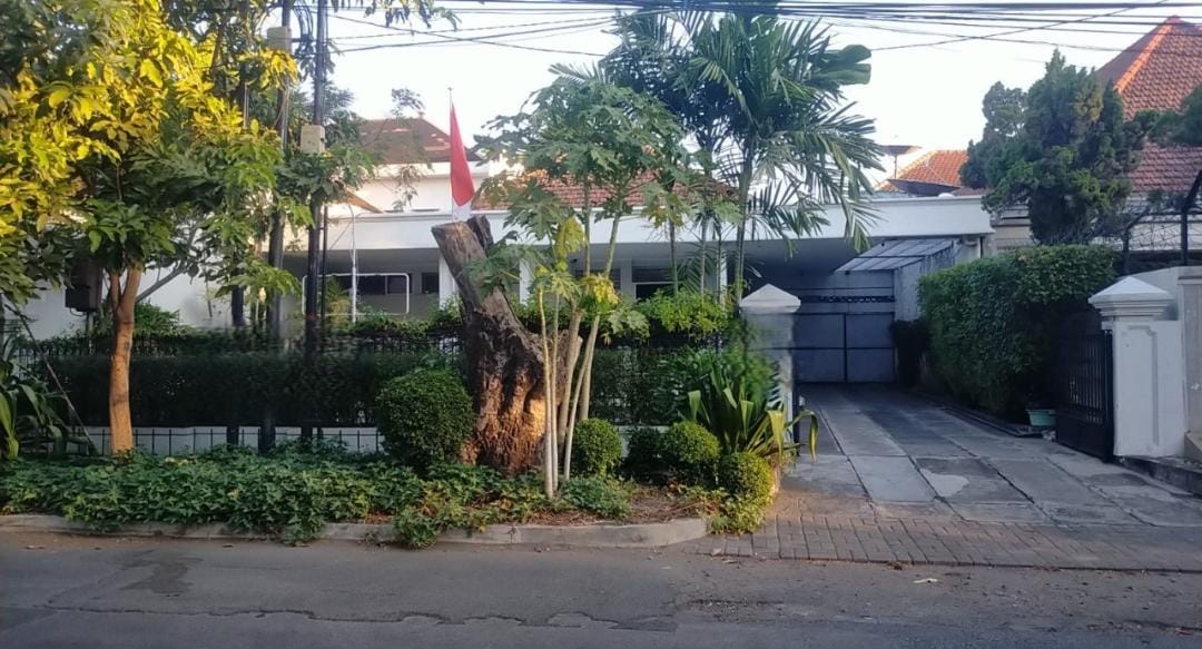 Dijual Rumah Asri nan Terawat di Kapuas Surabaya Pusat - Image 1