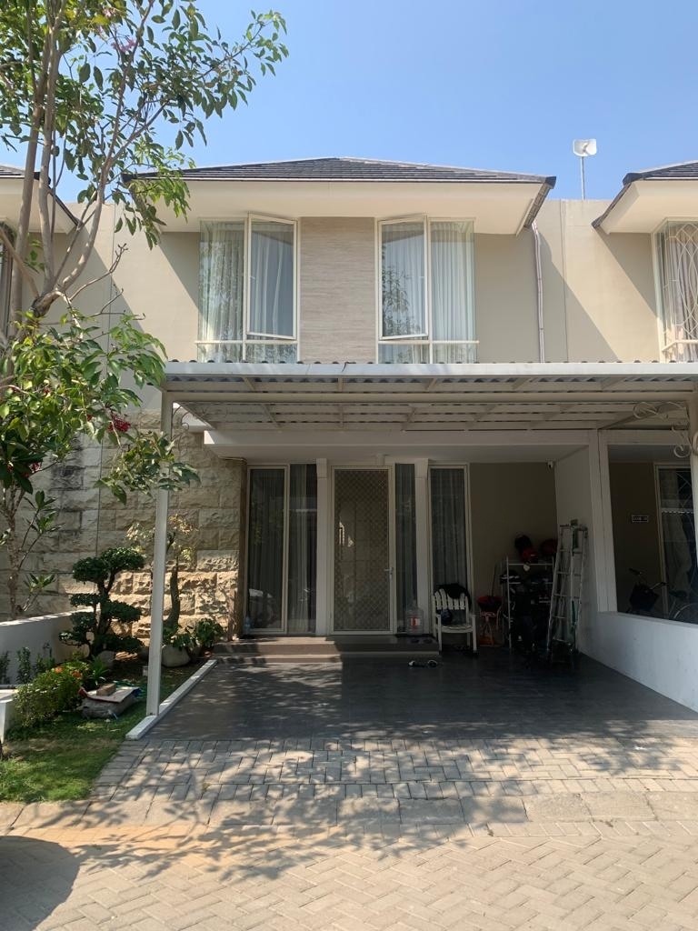 Dijual Rumah Full Furnished di Greenlake Citraland Surabaya Barat - Image 1