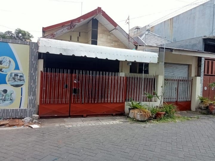 Dijual Rumah Strategis Siap Huni di Rangkah Surabaya Timur - Image 1