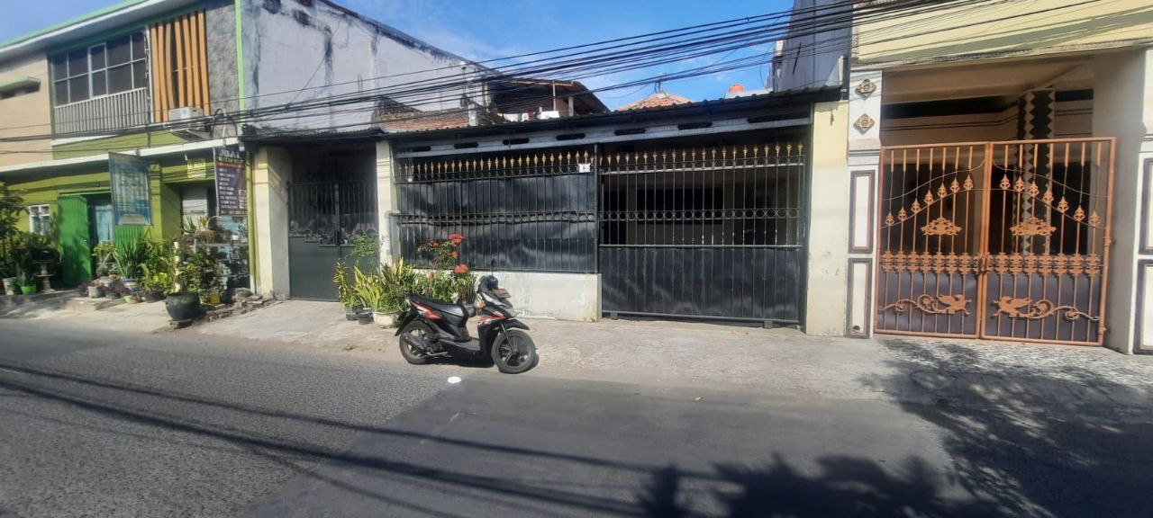 Dijual Rumah Luas Strategis di Gebang Putih Surabaya Timur - Image 1