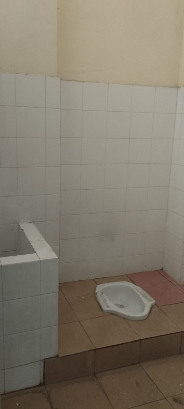 Dijual/Disewakan Ruko Tiga Lantai di Wilayah Gembong Surabaya Timur - Thumbnail 3