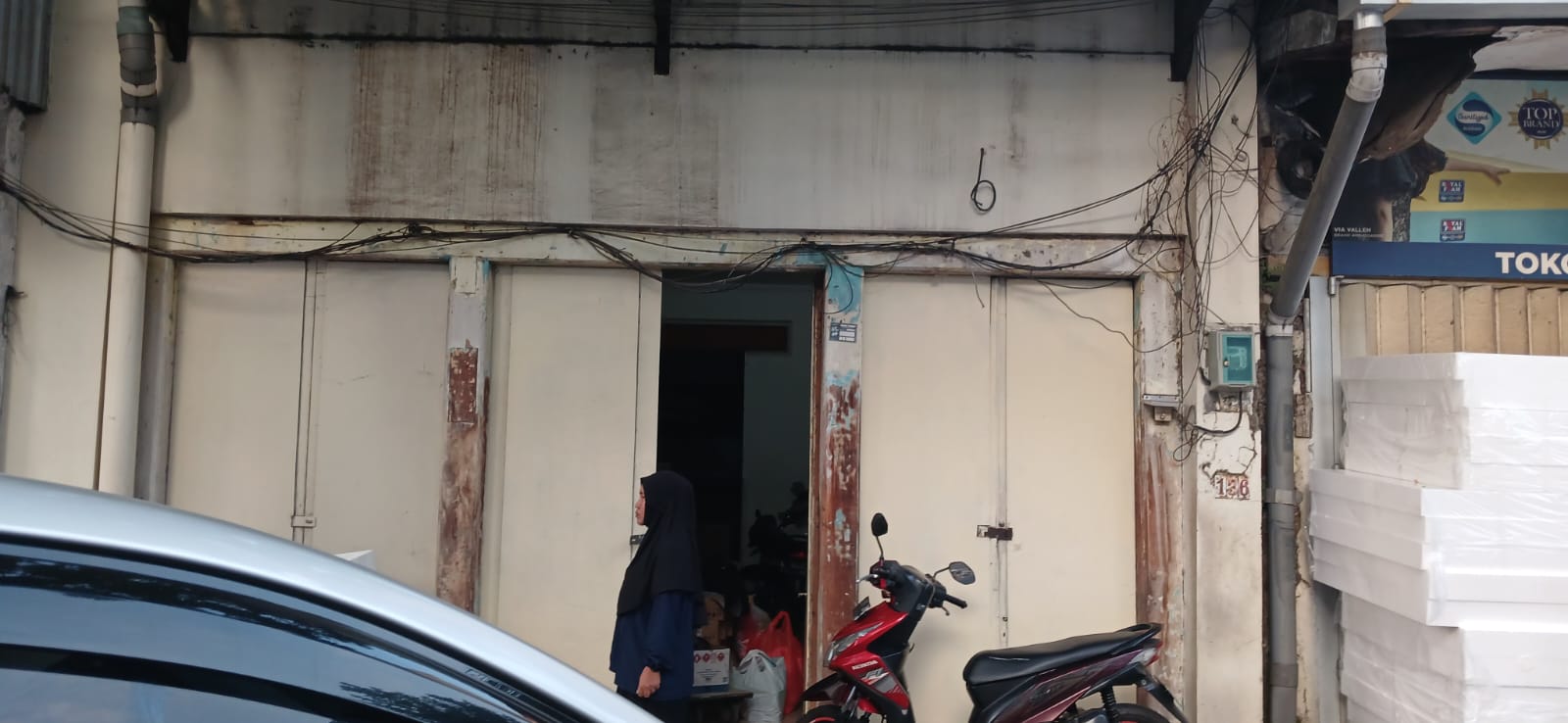Dijual Rumah Model Bangunan Belanda Kramat Gantung di Wilayah Surabaya Pusat - Thumbnail 4