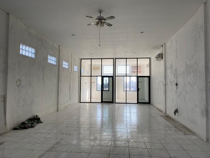 Dijual Ruko Bagus Strategis Setro Baru di Wilayah Surabaya Timur - Thumbnail 3