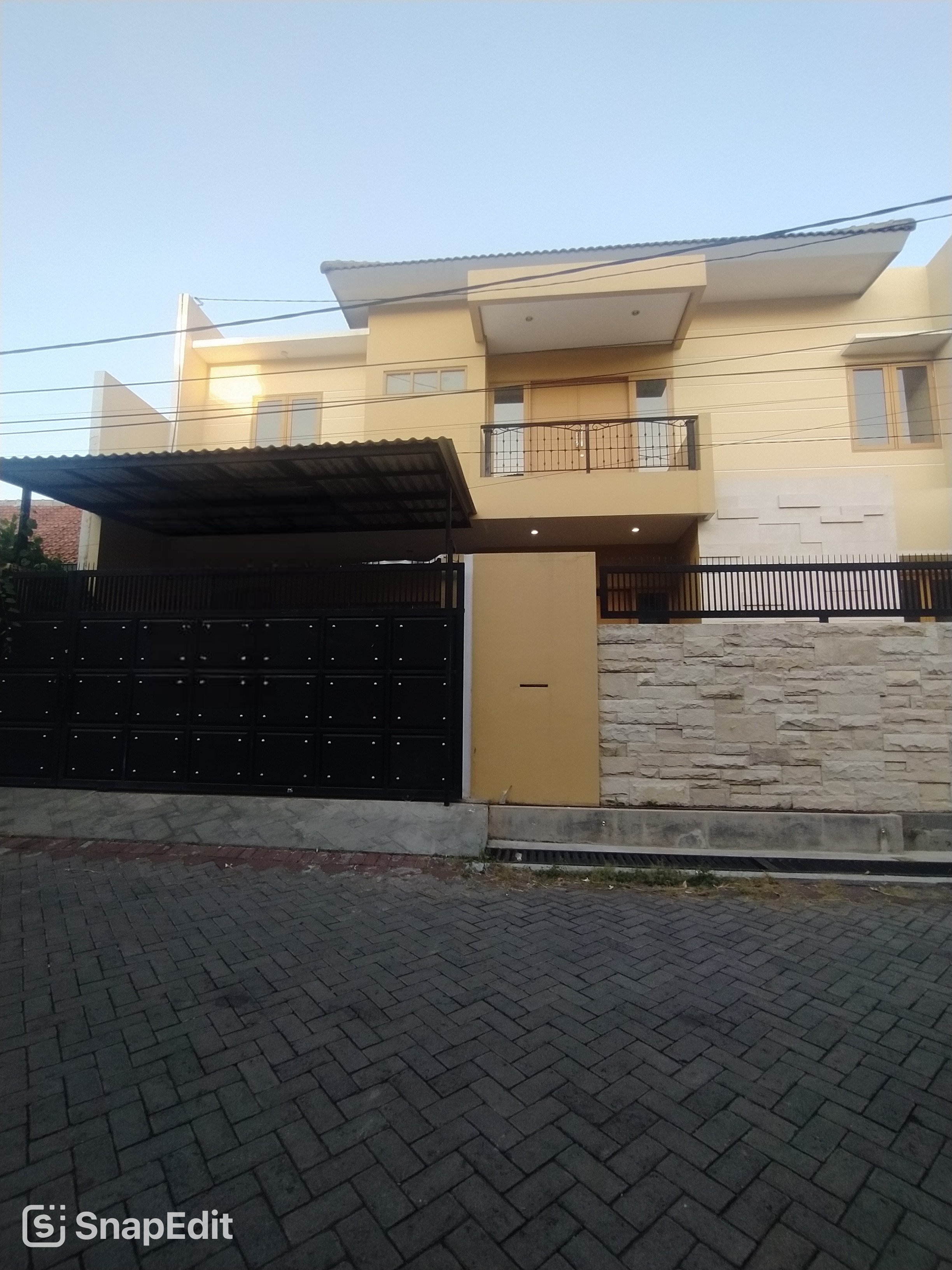 Dijual Rumah Baru Siap Huni di Tengah Kota Surabaya Pusat - Image 1