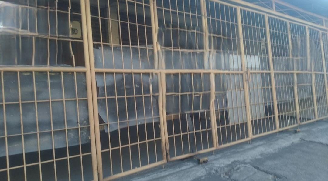 Disewakan Ruko Multifungsional di Wilayah Surabaya Barat - Image 1