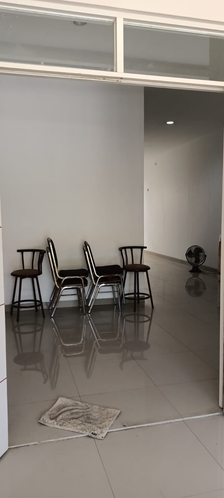 Dijual Rumah Bagus Nyaman di Kutisari Indah Utara Wilayah Surabaya Timur - Thumbnail 2