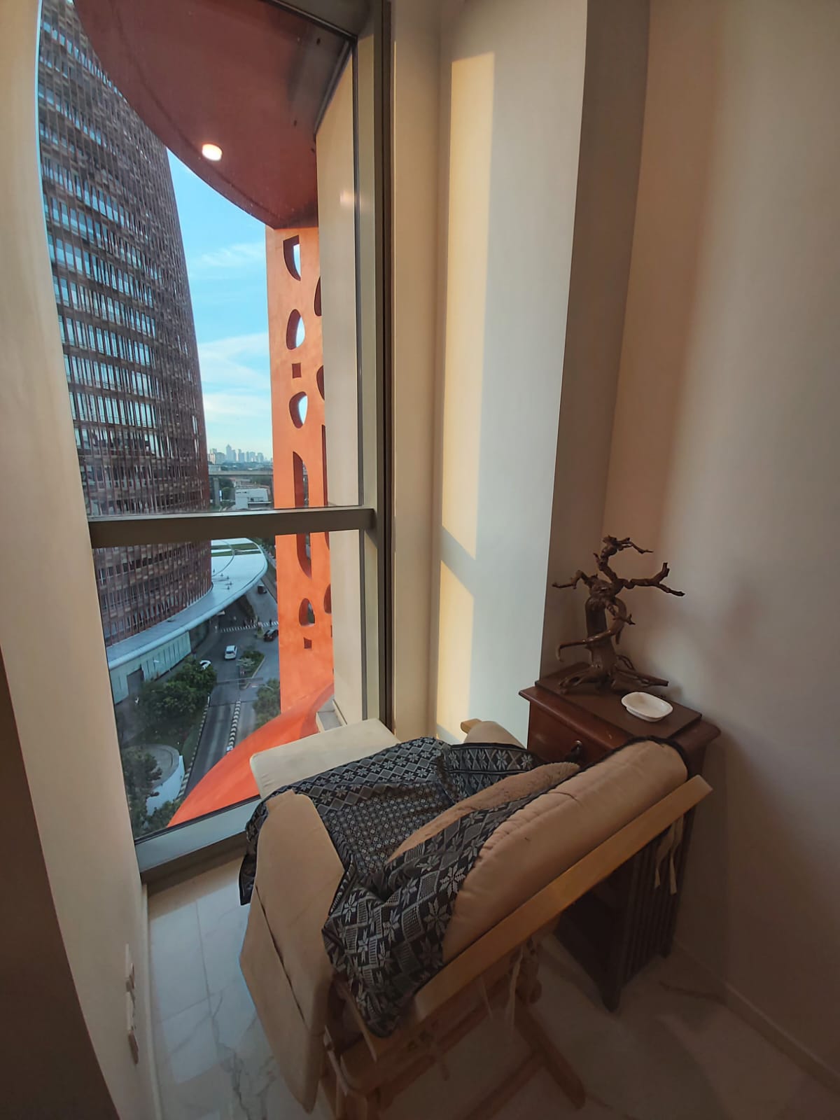 Disewakan Apartement Mewah Bagus di Sq Residence Wilayah Jakarta - Image 1