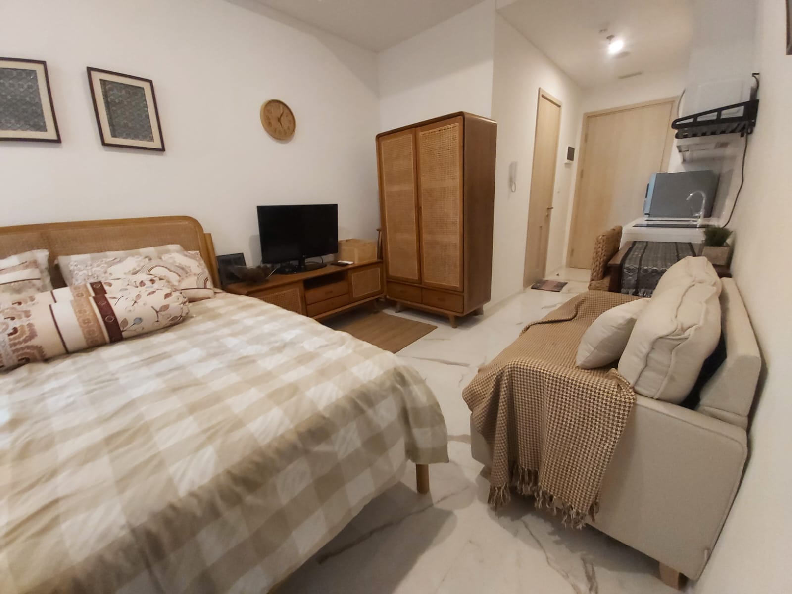 Disewakan Apartement Mewah Bagus di Sq Residence Wilayah Jakarta - Thumbnail 3