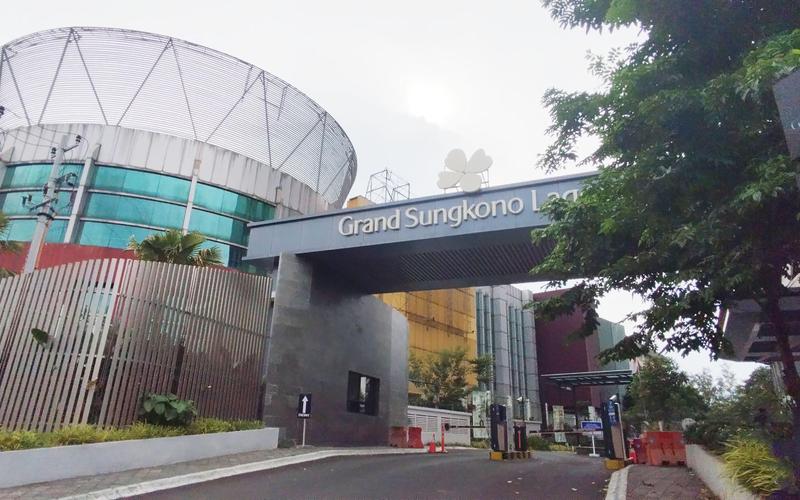 Dijual Apartemen Mewah Wilayah di Grand Sungkono Lagoon Surabaya Barat - Image 1