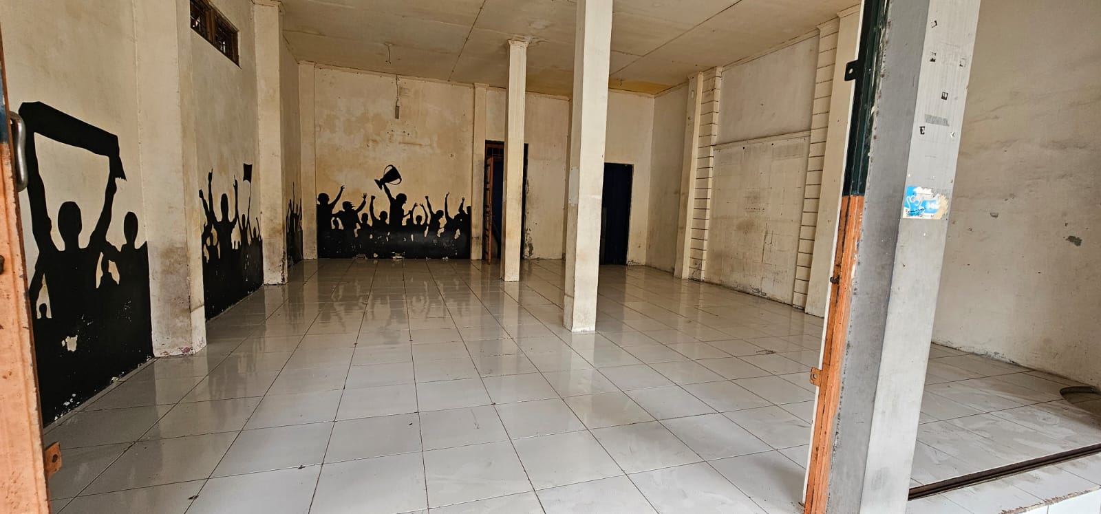 Dijual Ruko Bagus Strategis di Jambangan Raya Surabaya Selatan - Thumbnail 2