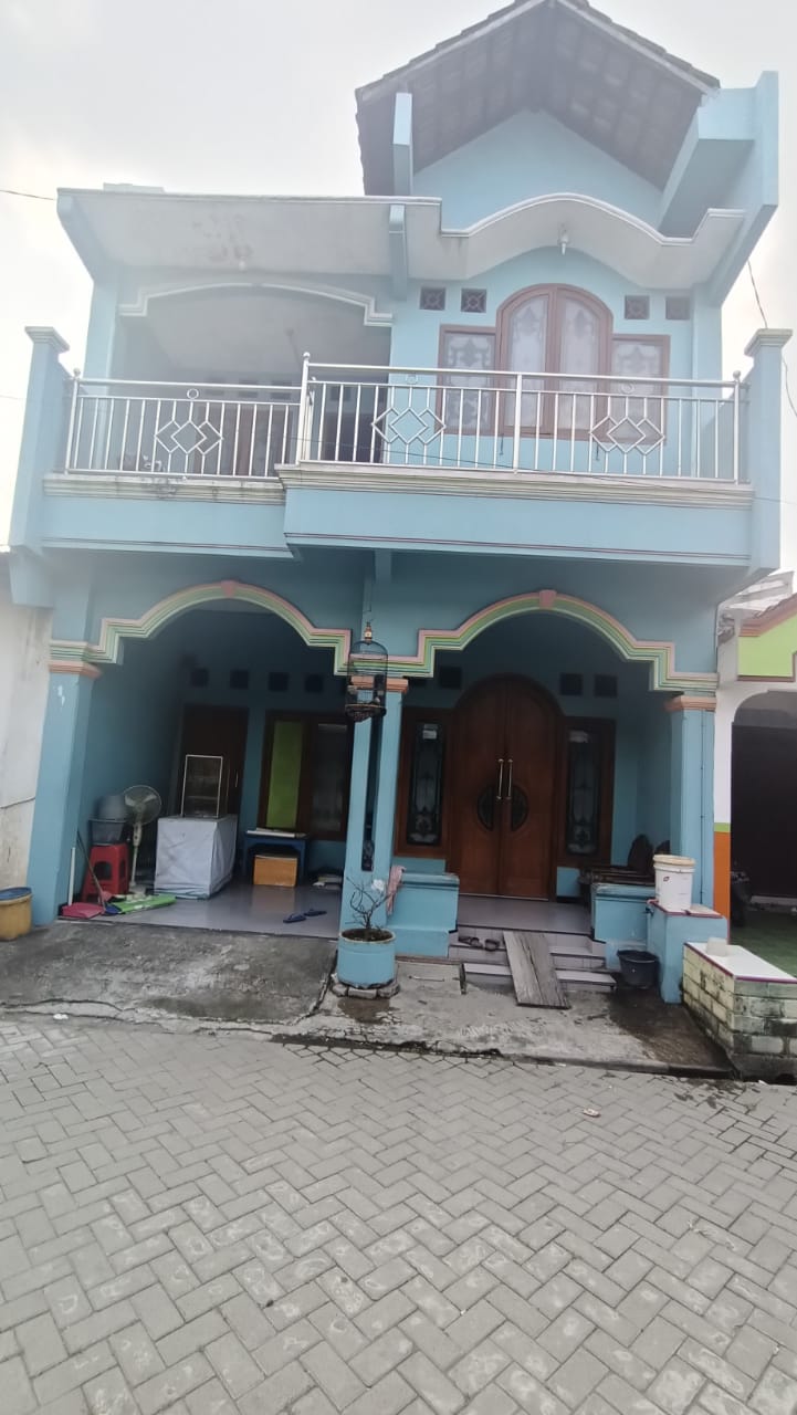 Dijual Rumah Dua Lantai di Canggu Permai Wilayah Mojokerto - Image 1