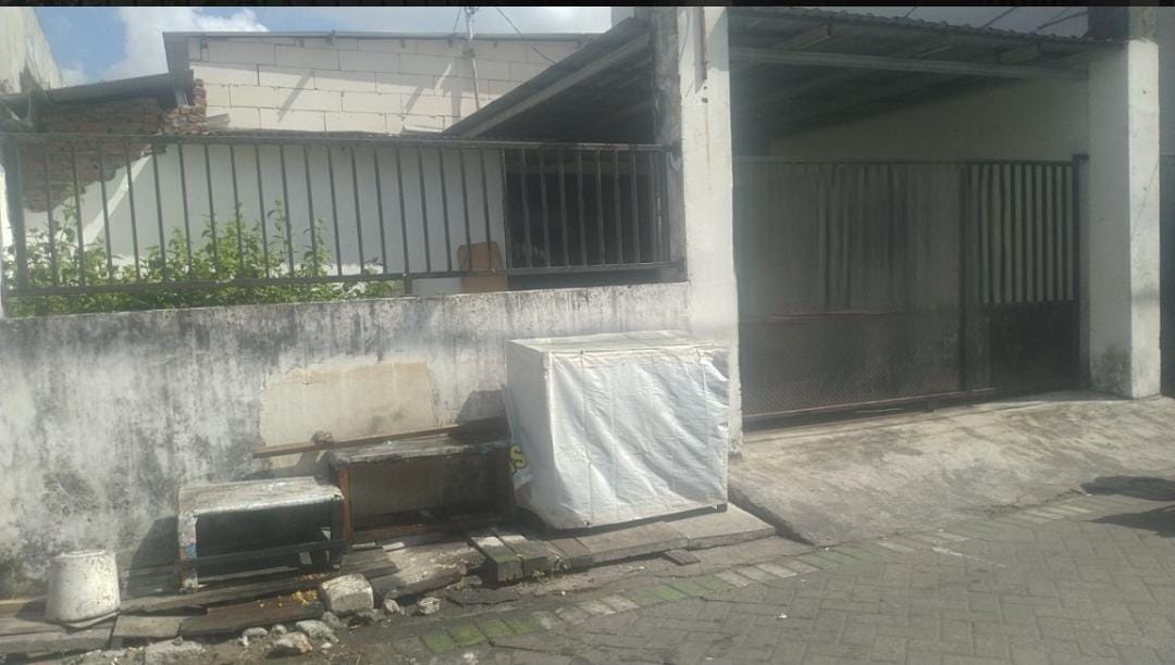 Dijual Rumah Strategis di Kalibokor Surabaya Timur - Image 1