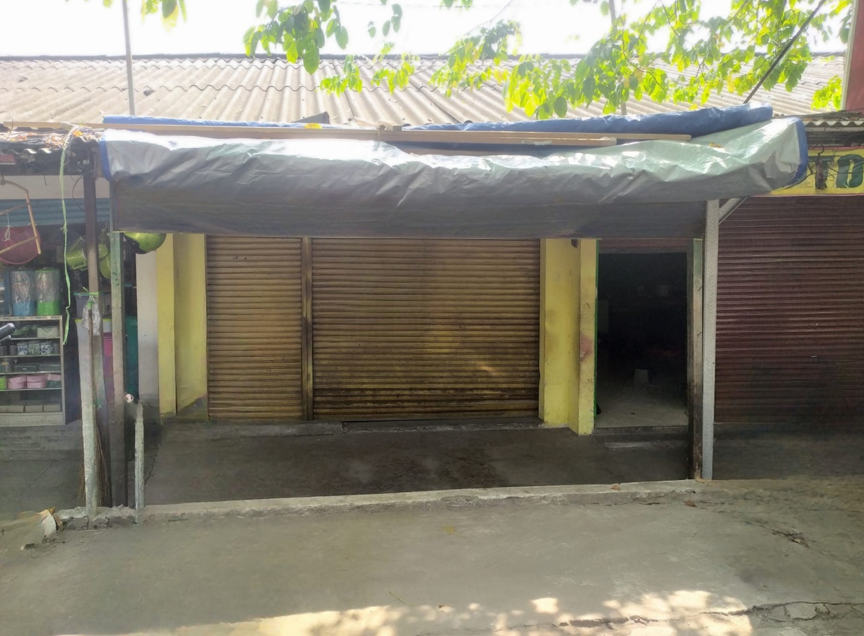 Dijual Toko Strategis Daerah di Pasar Candi Lontar Surabaya Barat - Image 1