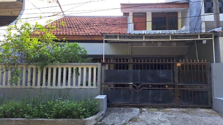 Dijual Rumah Strategis di Karah Agung Wilayah Surabaya Selatan - Image 1