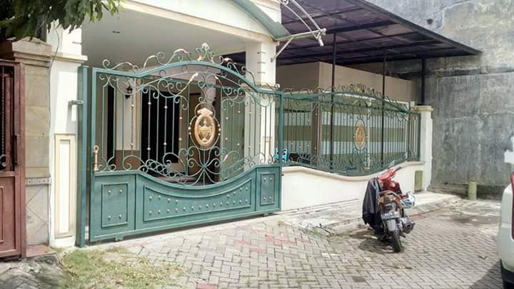 Dijual/Disewakan Rumah Strategis di Palm Spring Regency Wilayah Surabaya Selatan - Image 1