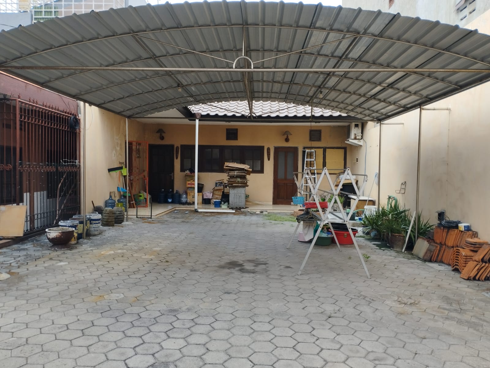 Rumah Dijual Lokasi Strategis di Klimbungan Surabaya Pusat - Thumbnail 3