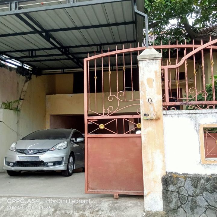 Dijiual Rumah Hook Bagus Mewah di Kutisari Indah Utara Wilayah Surabaya Timur - Image 1