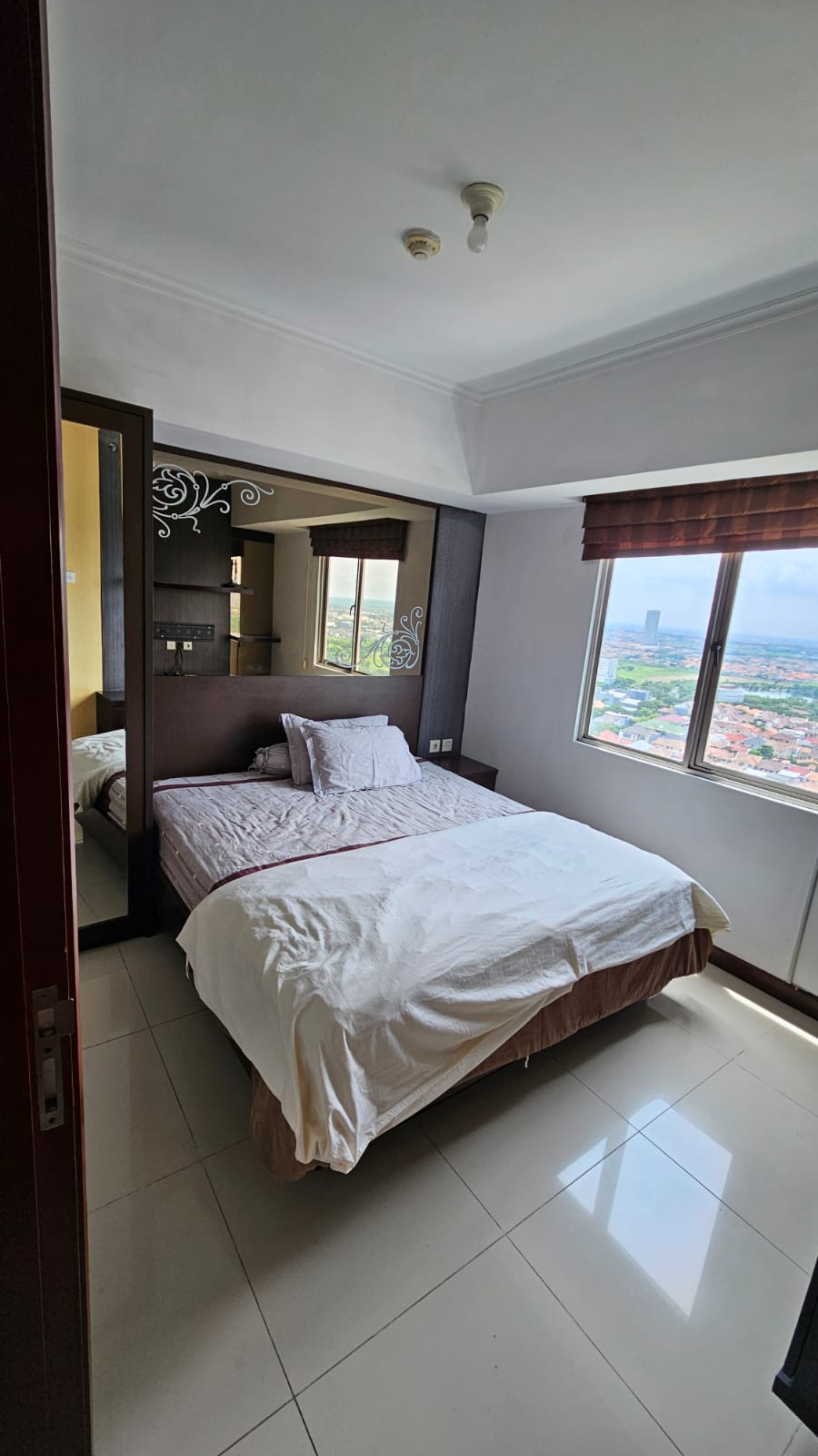 Dijual Apartment 3BR  Lokasi Strategis di Waterplace Surabaya Barat - Thumbnail 2
