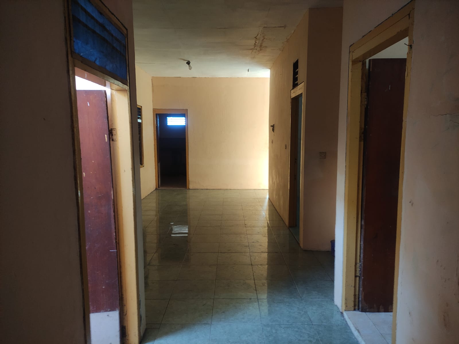 Dijual Rumah Nyaman Bagus di Jambangan Wilayah Surabaya Selatan - Thumbnail 4