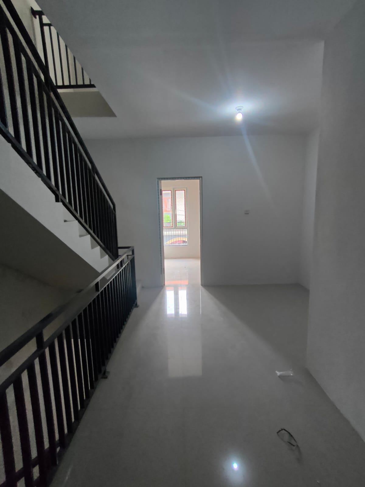 Dijual Rumah Nyaman Bagus di Jambangan Tama Wilayah Surabaya Selatan - Thumbnail 3