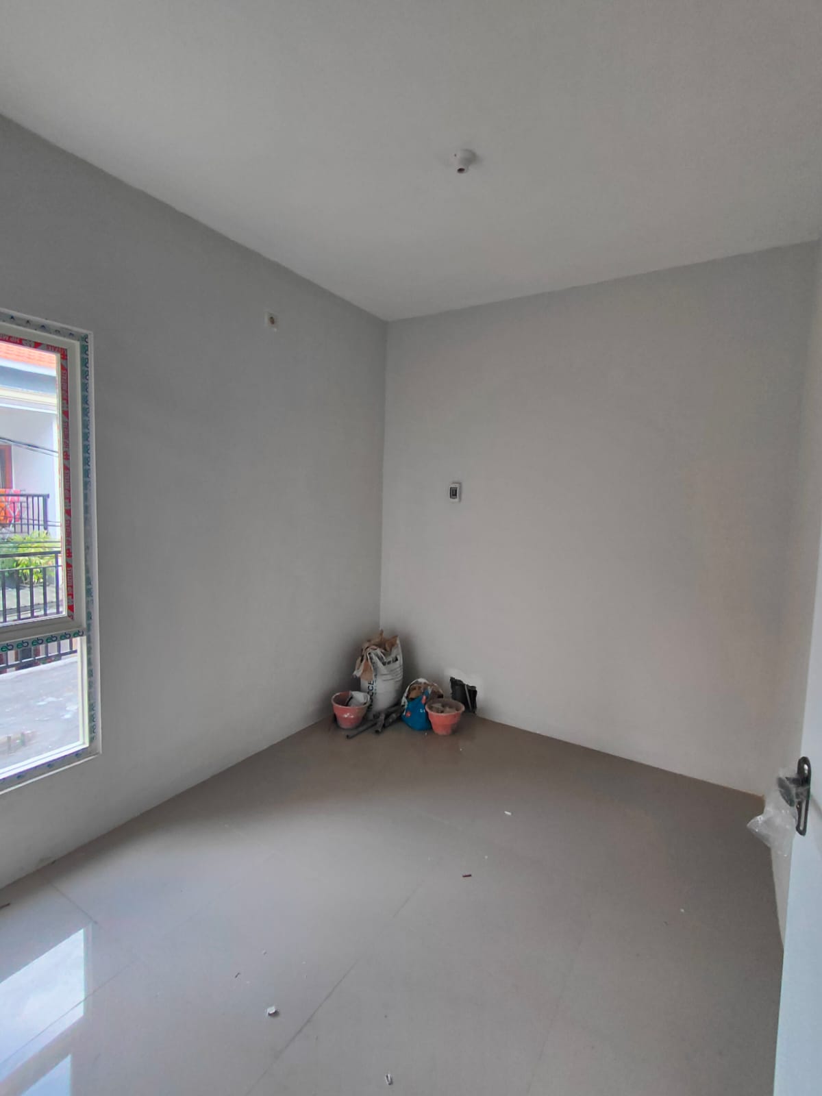 Dijual Rumah Nyaman Bagus di Jambangan Tama Wilayah Surabaya Selatan - Thumbnail 4