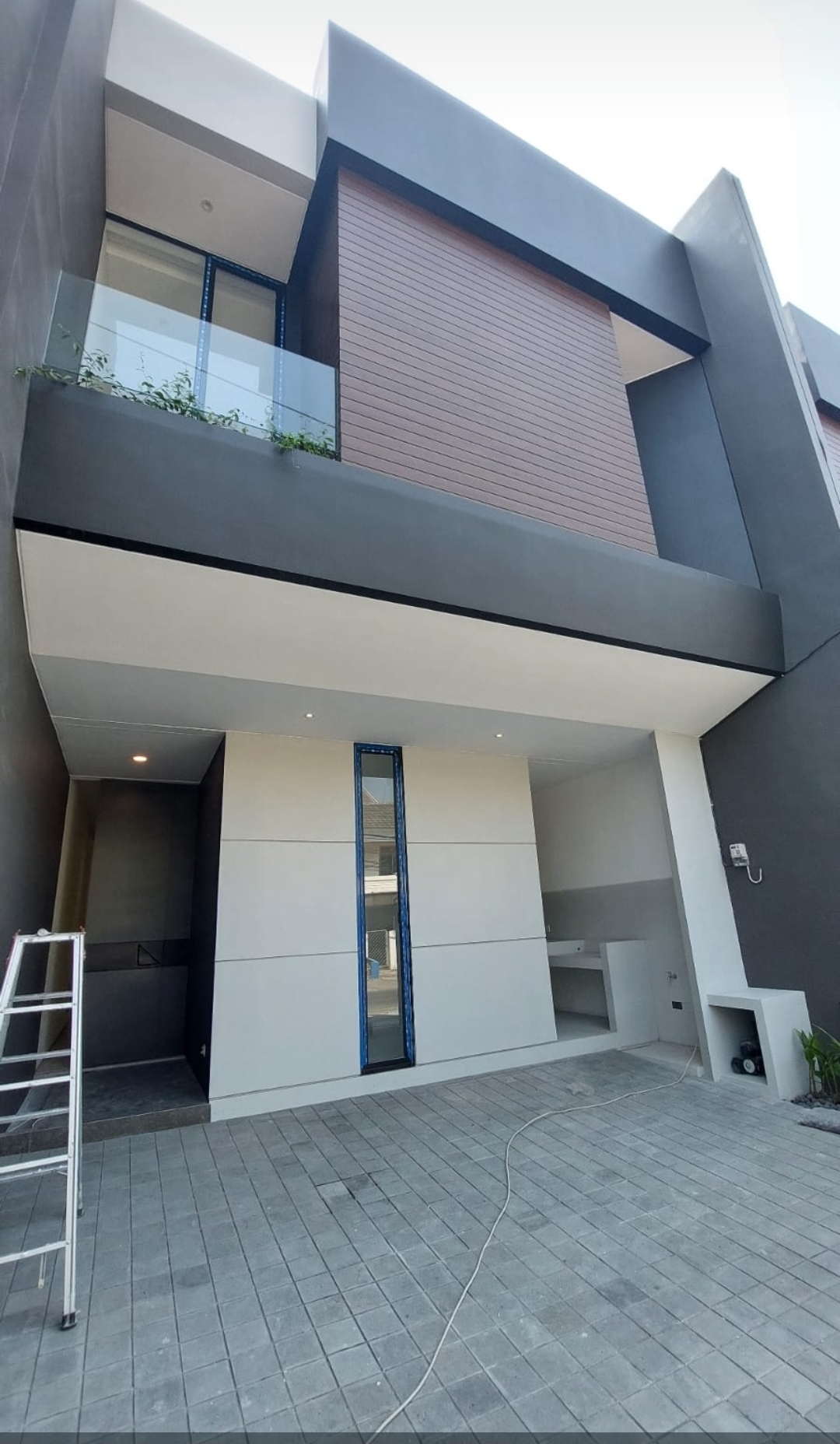 Dijual Rumah Baru Gress di Raya Kutisari Indah surabaya selatan - Image 1