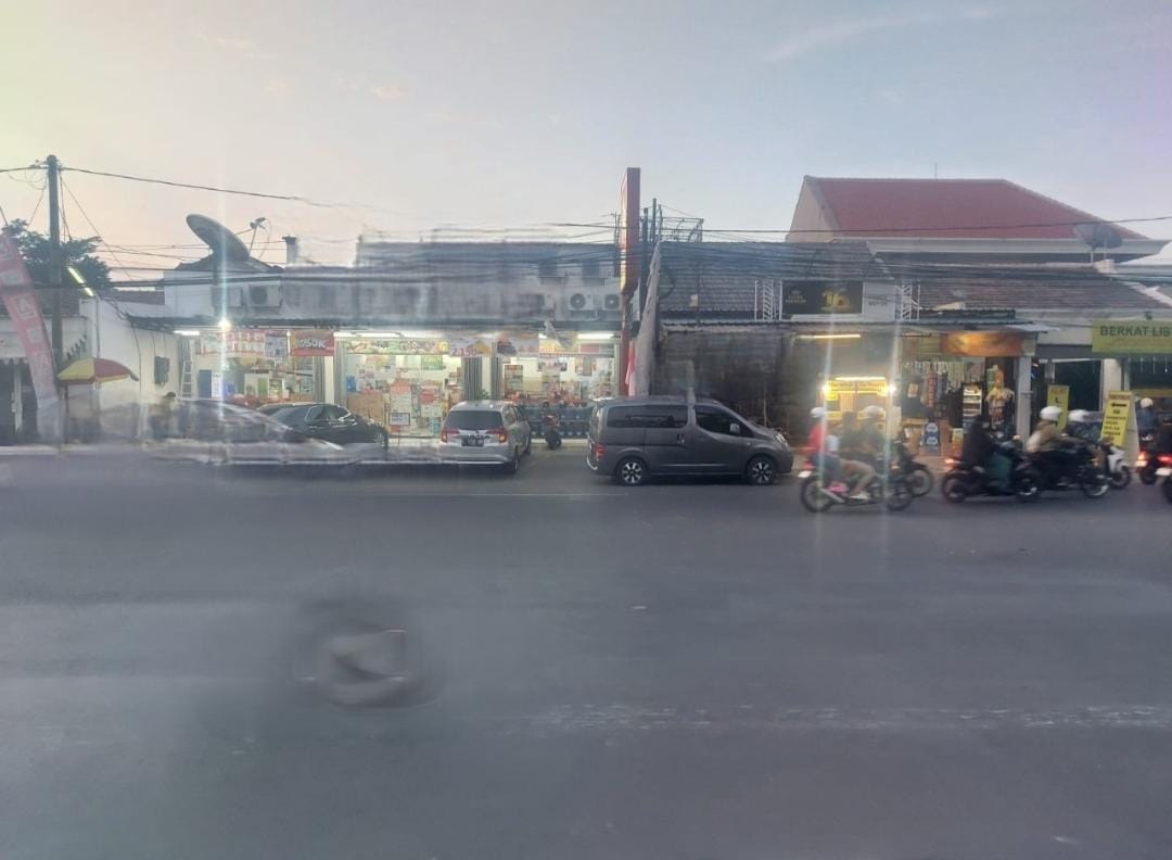 Dijual Tempat Usaha Strategis di Surabaya Timur - Image 1