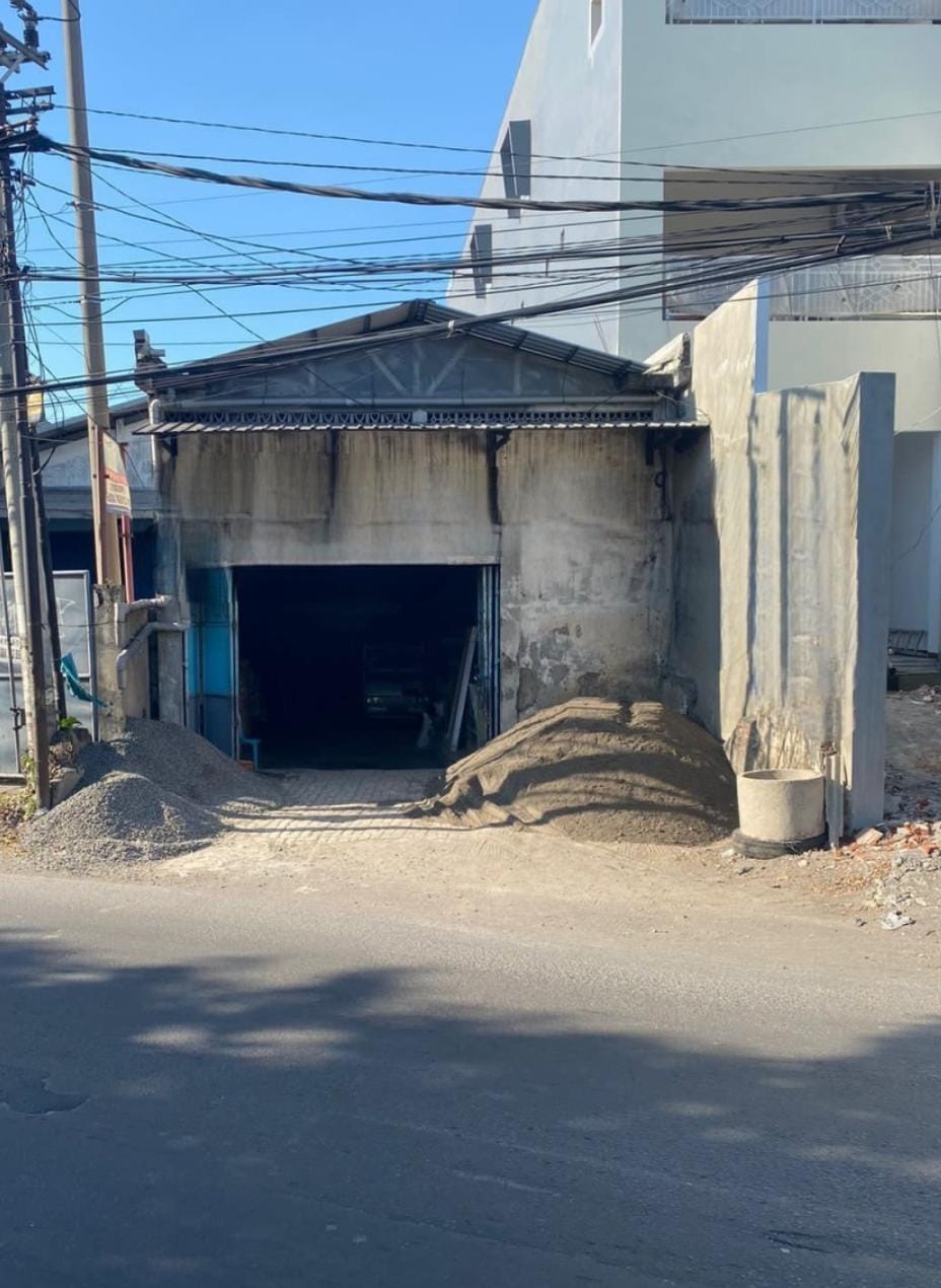 Dijual Rumah Strategis di Wilayah Surabaya Barat - Image 1