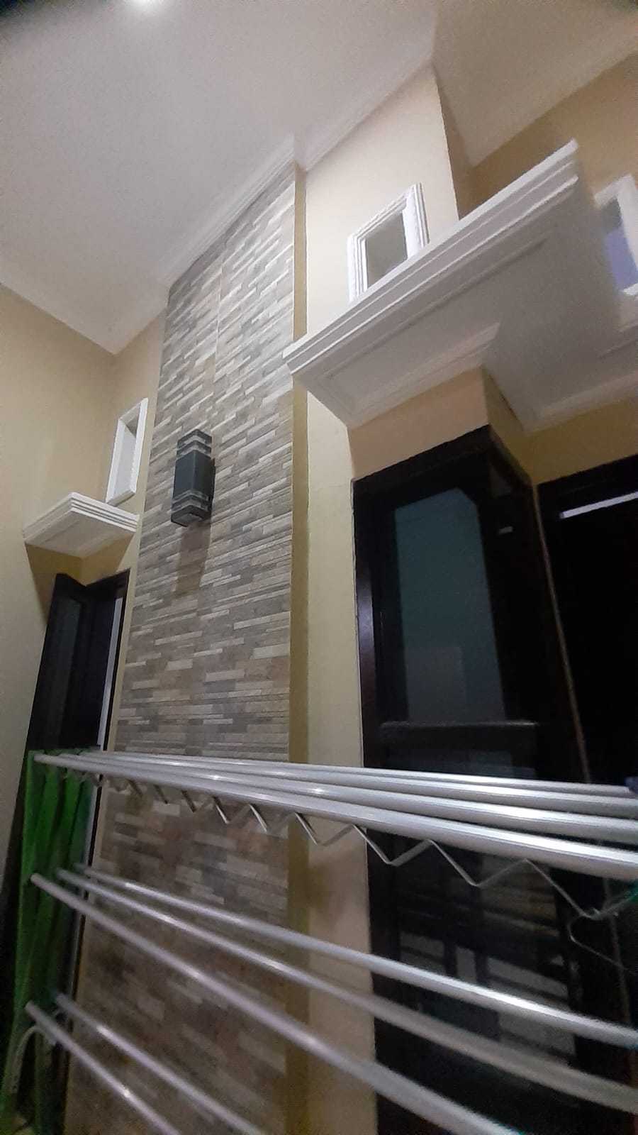 Dijual Rumah Bagus Nyaman di Setro Baru Utara Wilayah Surabaya Timur - Thumbnail 2