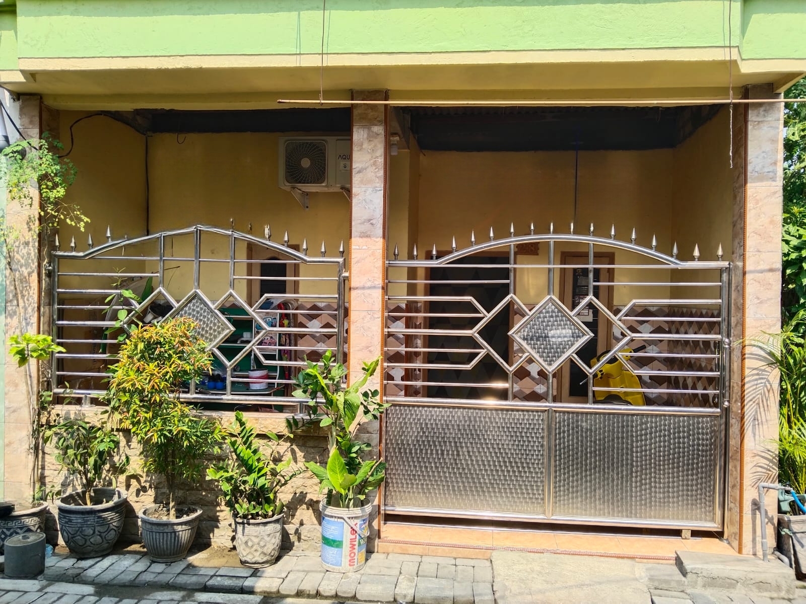 Dijual Cepat Rumah di Kedinding Lor Surabaya Utara - Image 1