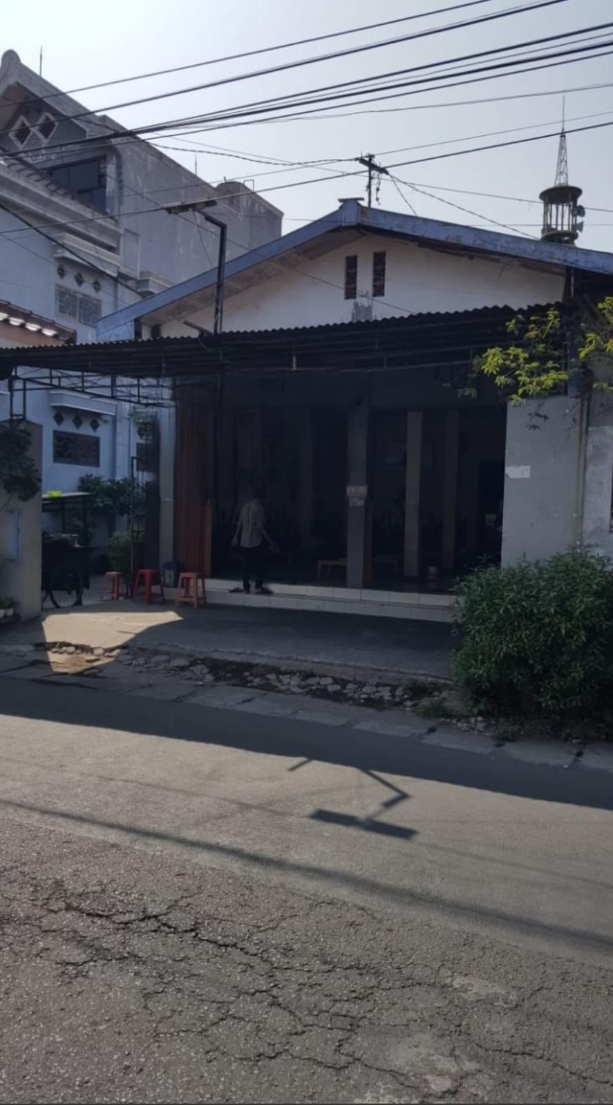 Dijual Rumah Usaha Strategis di Jambangan Raya Surabaya Selatan - Image 1