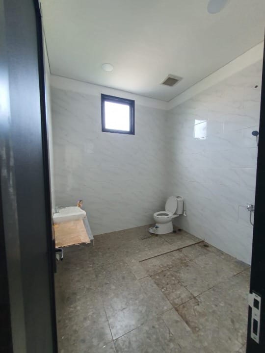 Dijual Rumah Mewah Strategis di Wilayah Sutorejo Selatan Surabaya Timur - Thumbnail 4