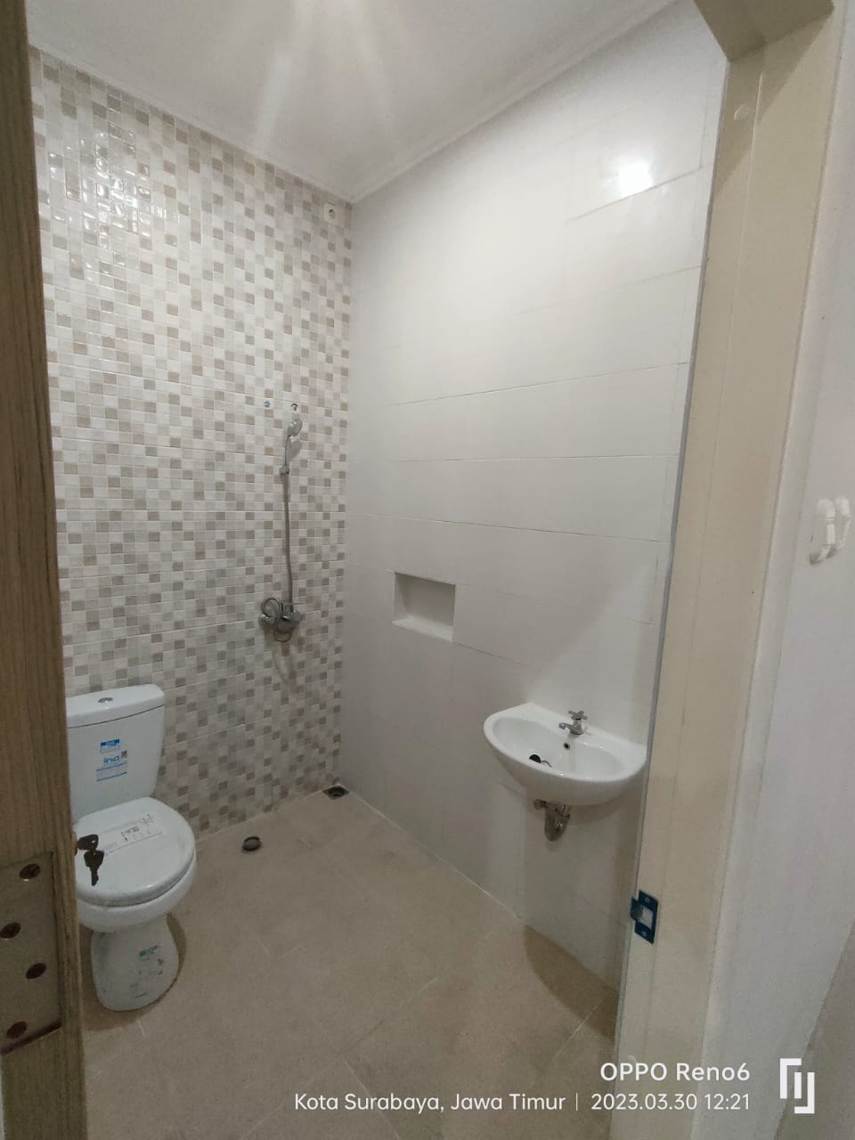 Dijual Rumah Bagus Mewah di Wilayah Sutorejo Tengah Surabaya Timur - Thumbnail 4