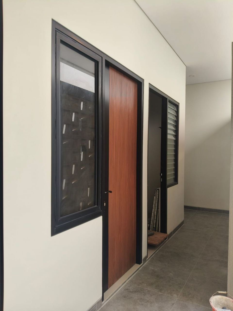 Dijual Rumah Mewah Strategis di Wilayah Manyar Kertoarjo Surabaya Timur - Thumbnail 4