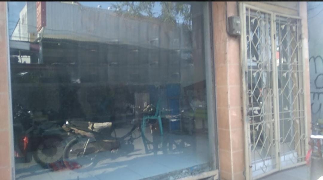 Dijual Rumah Strategis di Banyu Urip Surabaya Pusat - Image 1