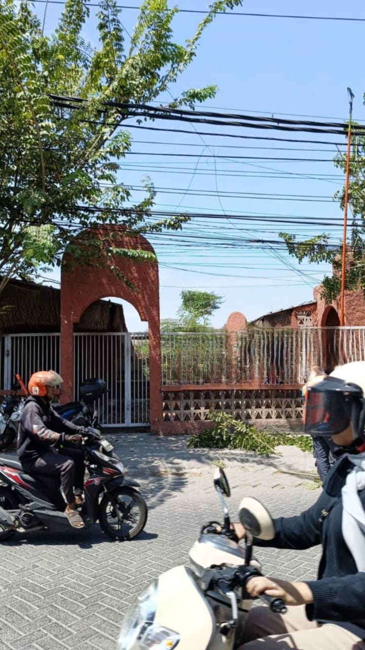 Disewakan Rumah Usaha di Keputih Tegal Timur Surabaya Timur - Image 1