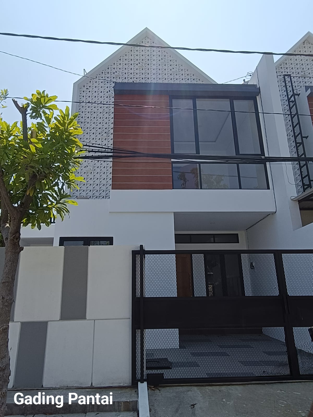DiJual Rumah Lokasi Strategis di Surabaya Timur - Image 1