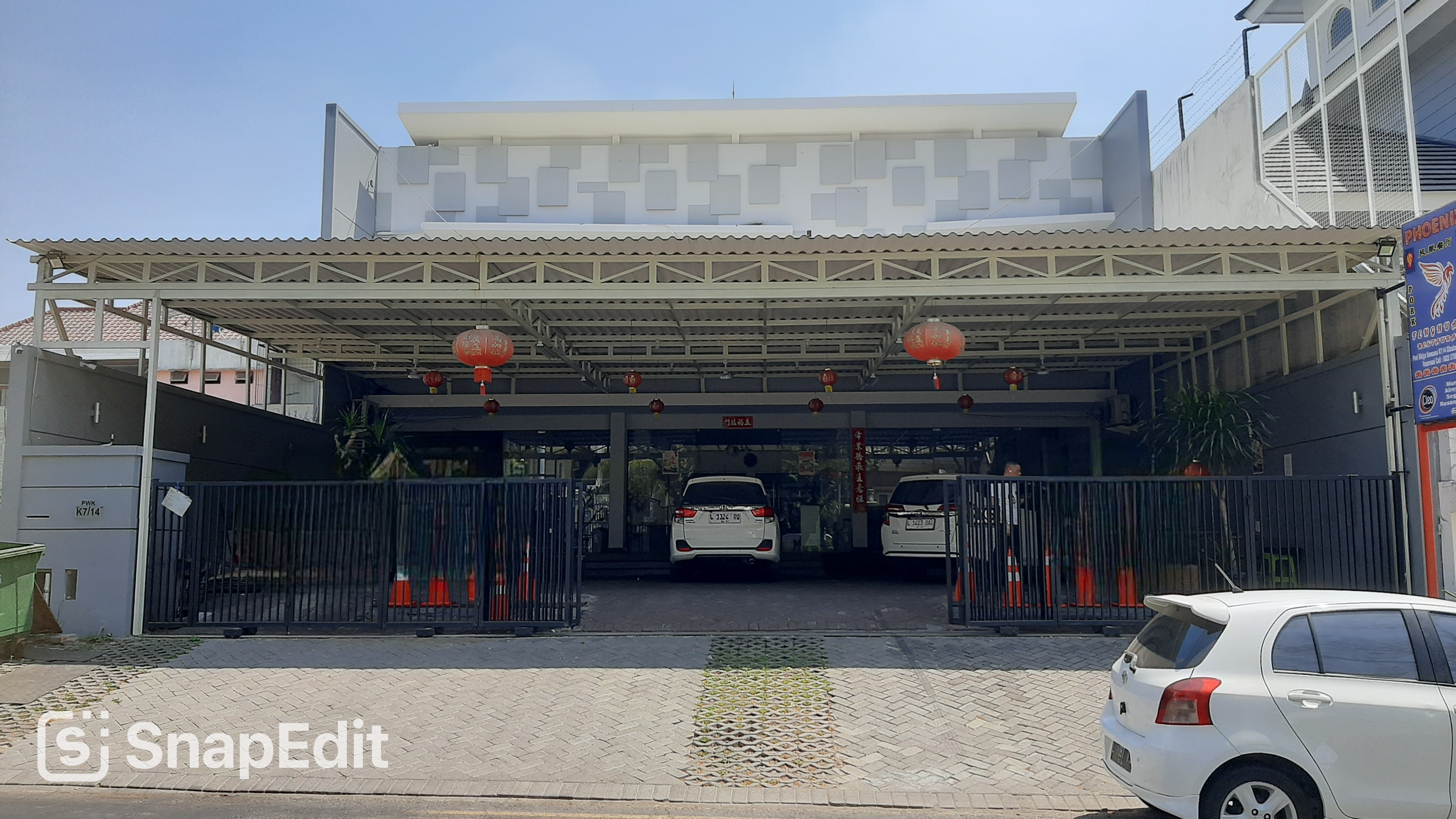 Disewakan Rumah Usaha Ex Resto di Puri Widya Kencana Citraland Surabaya Barat - Image 1