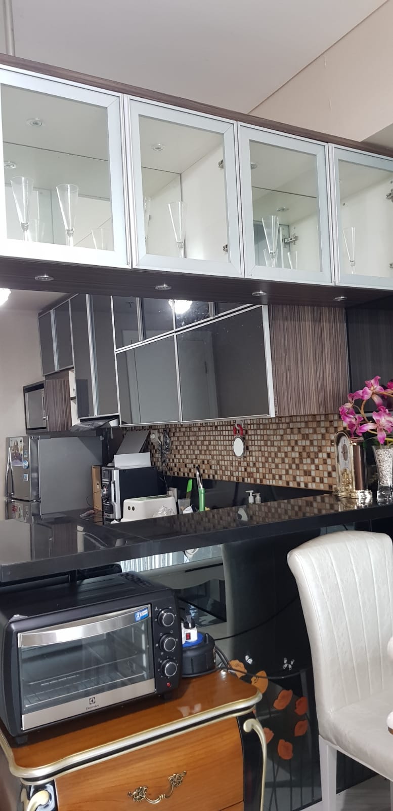 Dijual Apartemen Trillium 2 BR Full Furnished di Wilayah Surabaya Pusat - Image 1