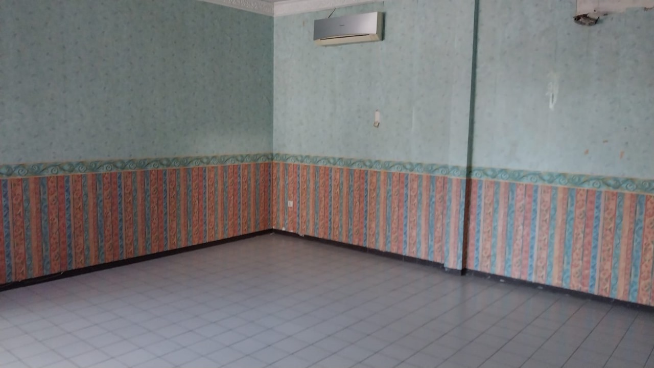 Disewakan Rumah Nyaman Strategis di Wilayah Imam Bonjol Surabaya Selatan - Thumbnail 4