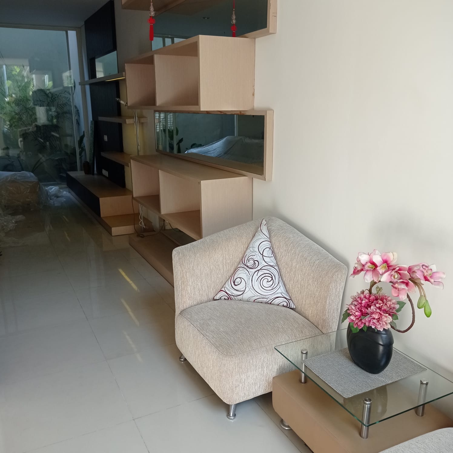 Disewakan Rumah Bagus Nyaman di Wilayah Citraland Surabaya Barat - Thumbnail 4