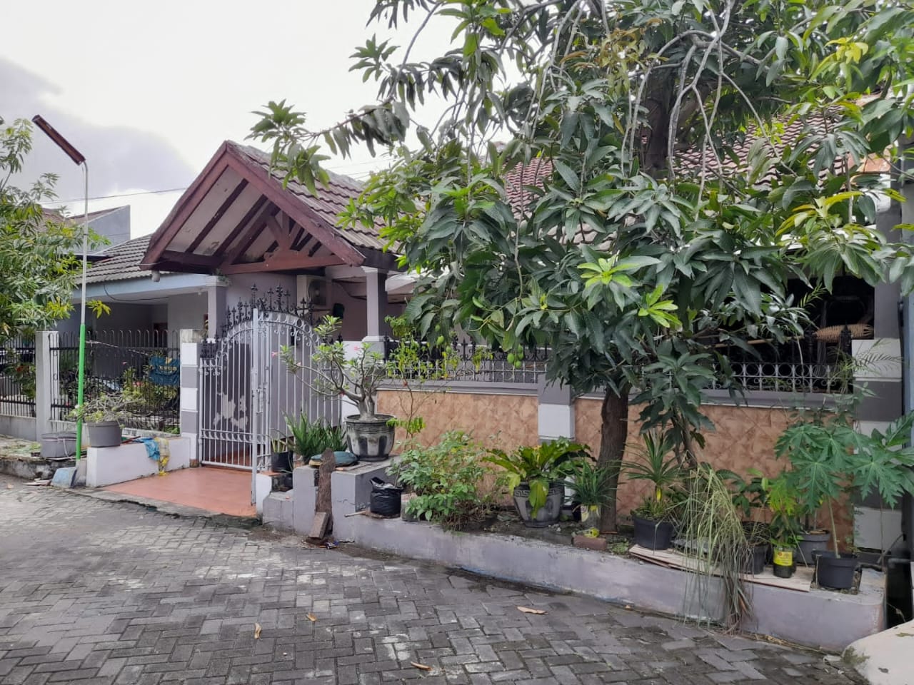 Dijual Rumah Bagus di Wilayah Sutorejo Timur Surabaya Timur - Image 1
