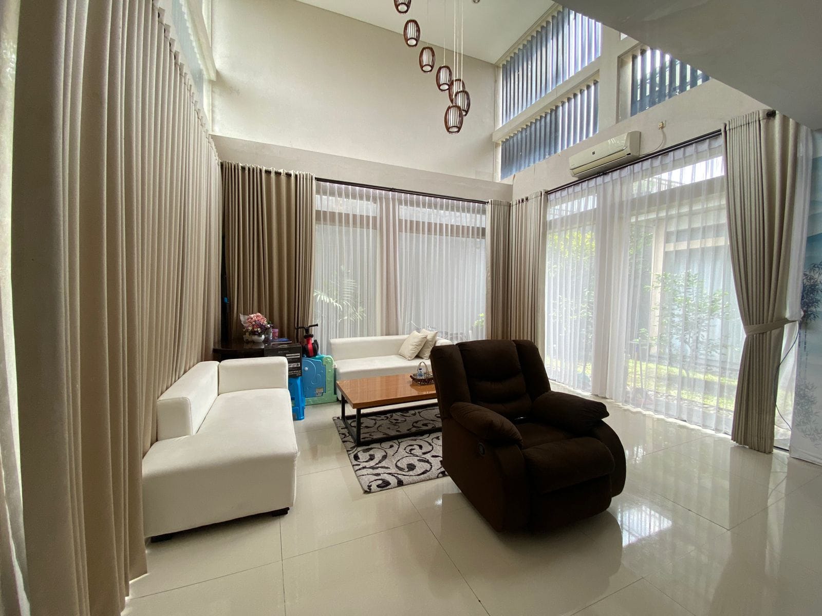 Dijual / Disewakan Rumah di Graha Natura Surabaya Barat - Thumbnail 4