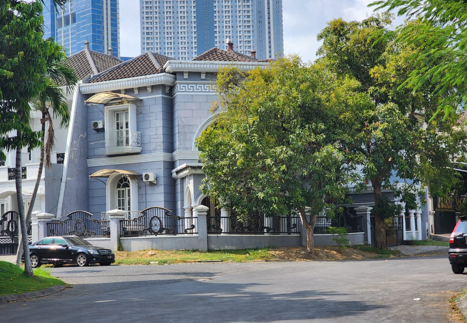 Dijual Rumah di Villa Valensia Surabaya Barat - Image 1