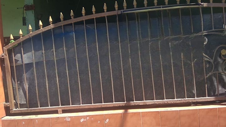 Dijual Rumah Nyaman Di Wilayah Surabaya Selatan - Image 1