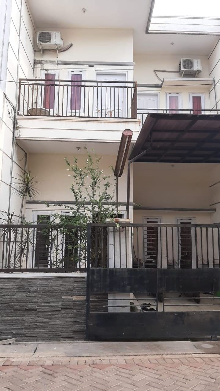 Dijual Rumah Lokasi Strategis di Mulyosari Surabaya Timur - Image 1